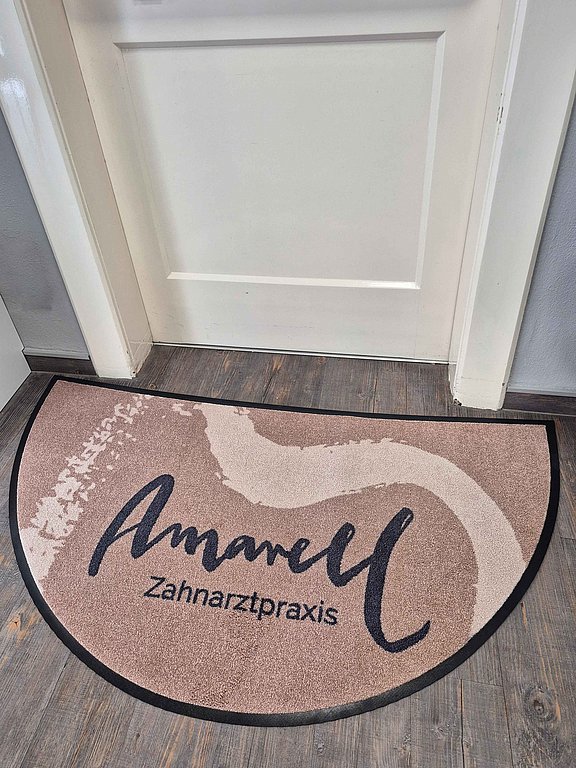 amarell_teppich.jpg